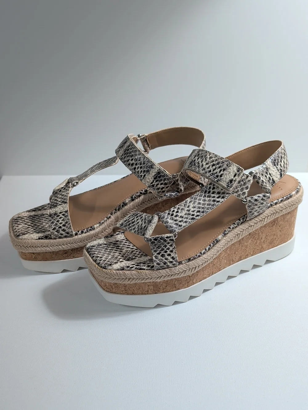 Marc Jacobs LTD Gylian Snakeskin Platform Wedges Size 9